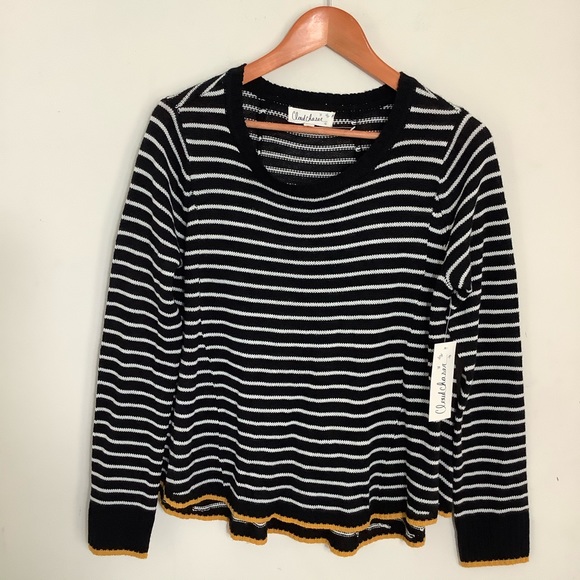 CLOUD CHASER Knit Striped Sweater Size Large NWT - Picture 6 of 10